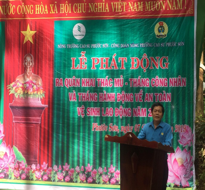 Đồng chí Ngô Anh Tuấn - Phó Bí thư Đảng ủy - Chủ tịch Công đoàn Công ty phát biểu chỉ đạo tại Lễ phát động ở Nông trường Phước Sơn